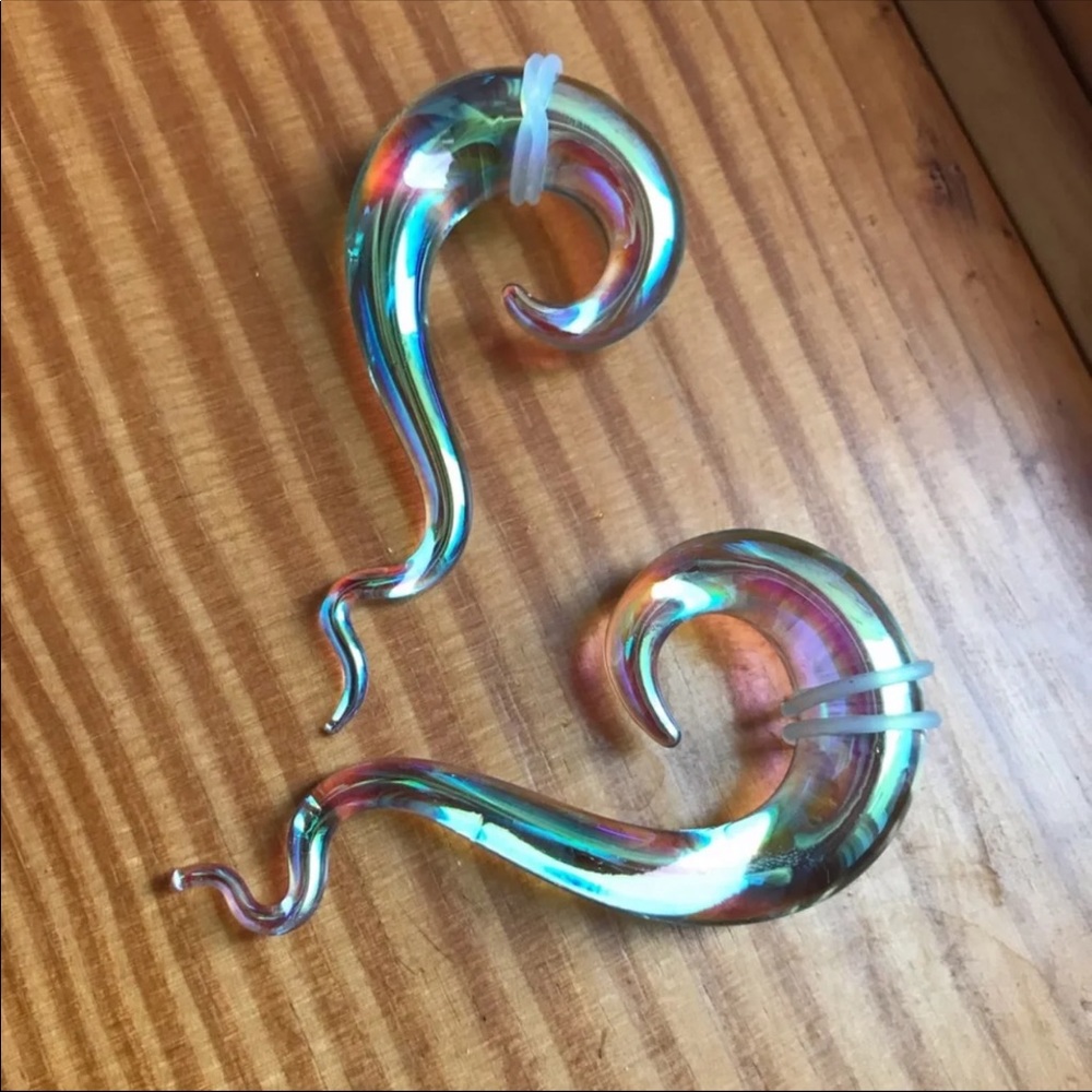 Rainbow Translucent Glass Plugs 1/2 Inch - Picture 3 of 4